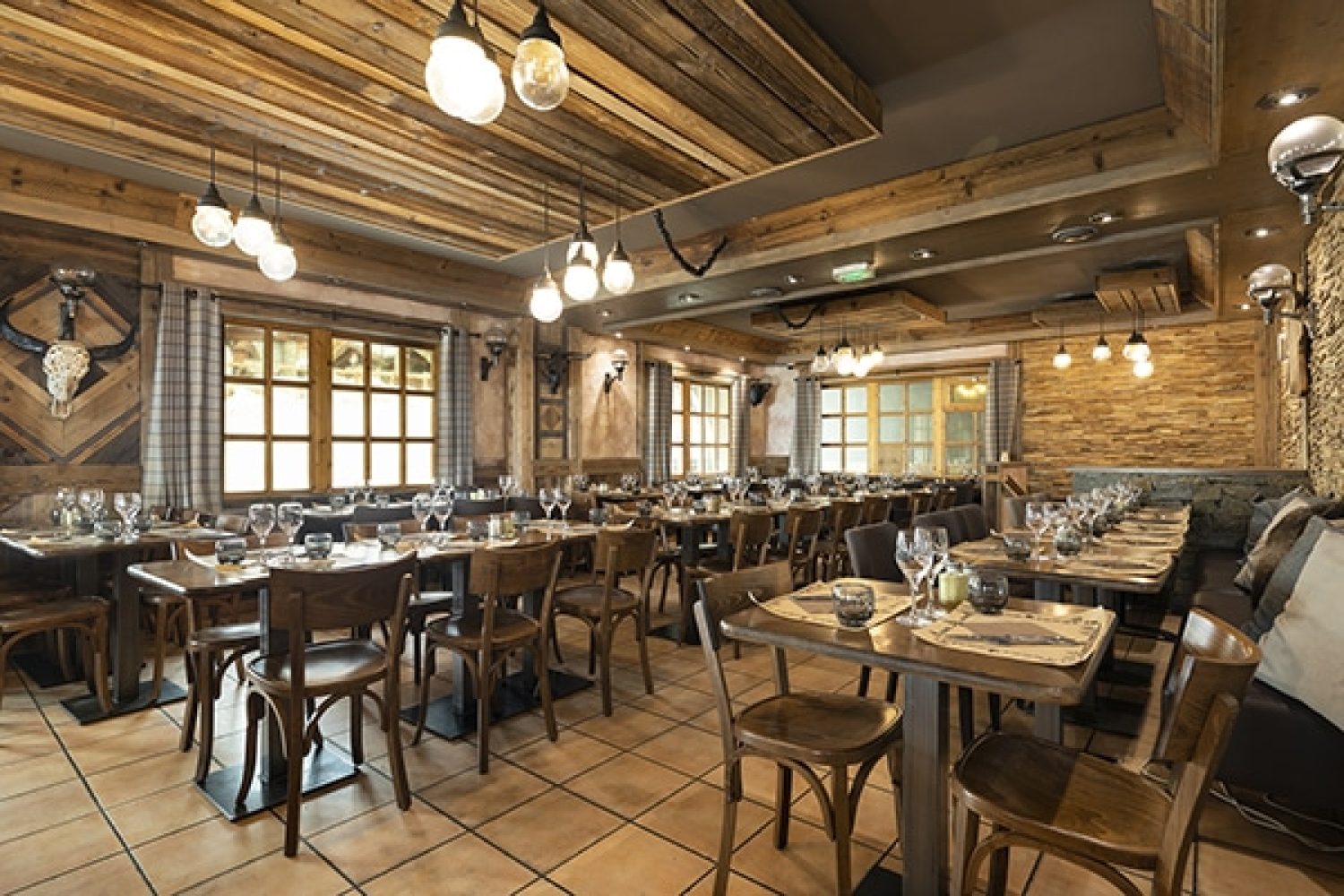 Val_Thorens_les_balcons_RESTAURANT_01